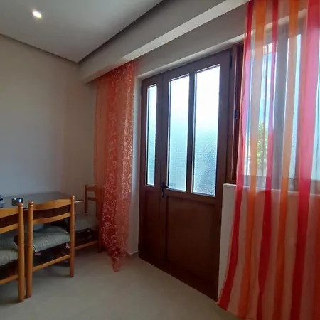 Achilles Apartment Sarande