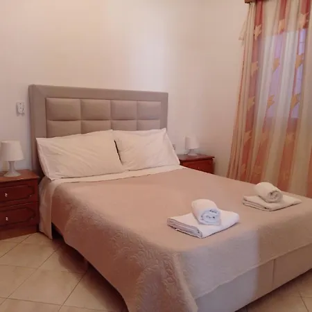 Achilles Apartment